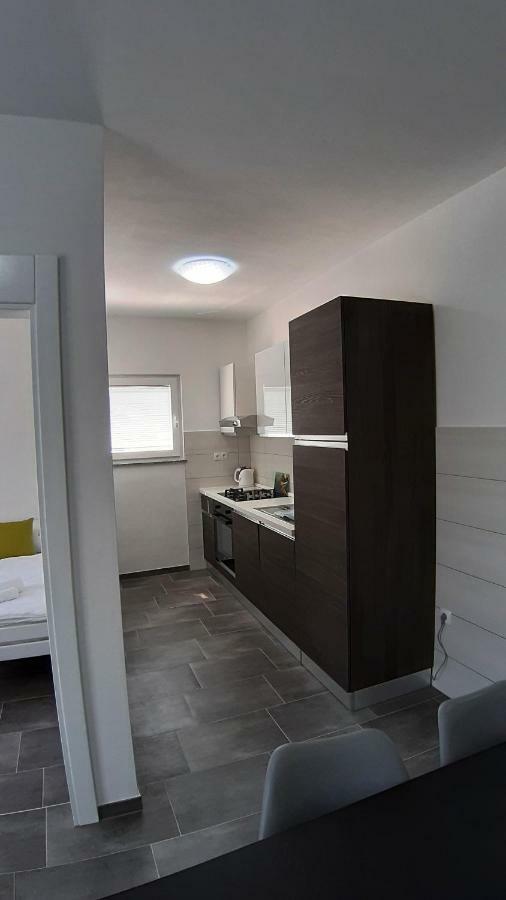 Appartement Relax à Starigrad Paklenica Extérieur photo