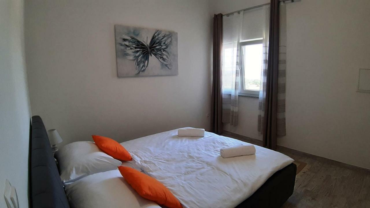 Appartement Relax à Starigrad Paklenica Extérieur photo