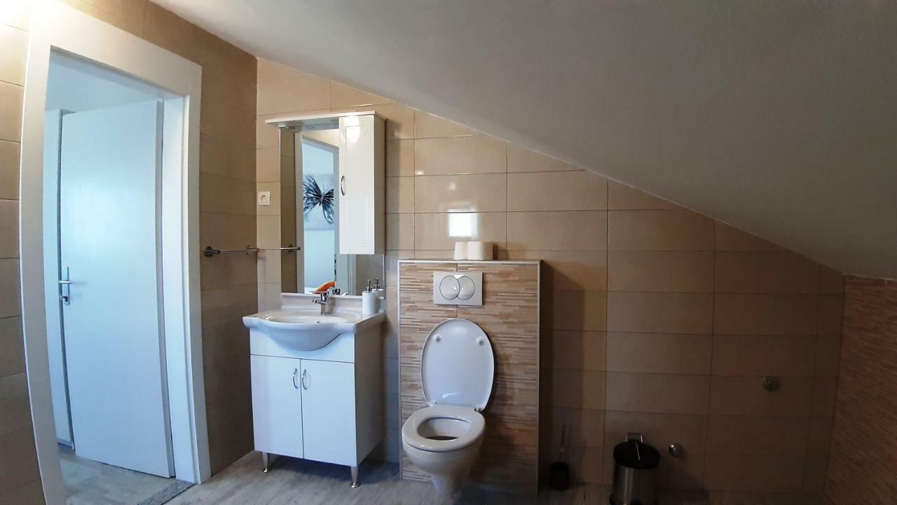 Appartement Relax à Starigrad Paklenica Extérieur photo