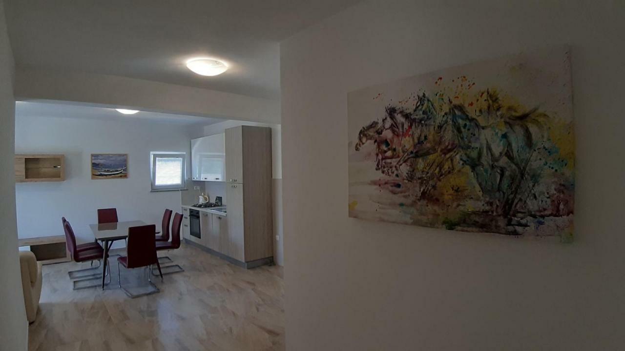 Appartement Relax à Starigrad Paklenica Extérieur photo