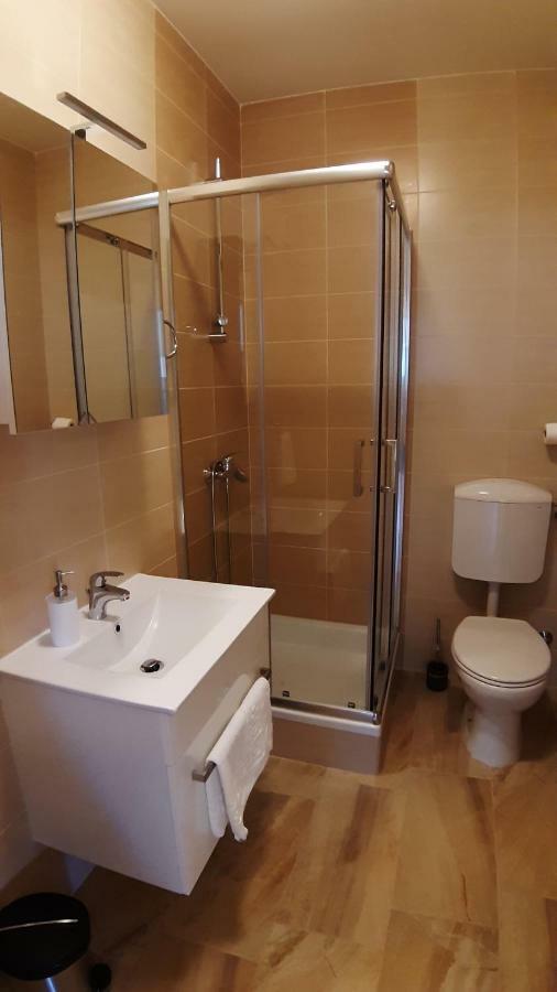 Appartement Relax à Starigrad Paklenica Extérieur photo